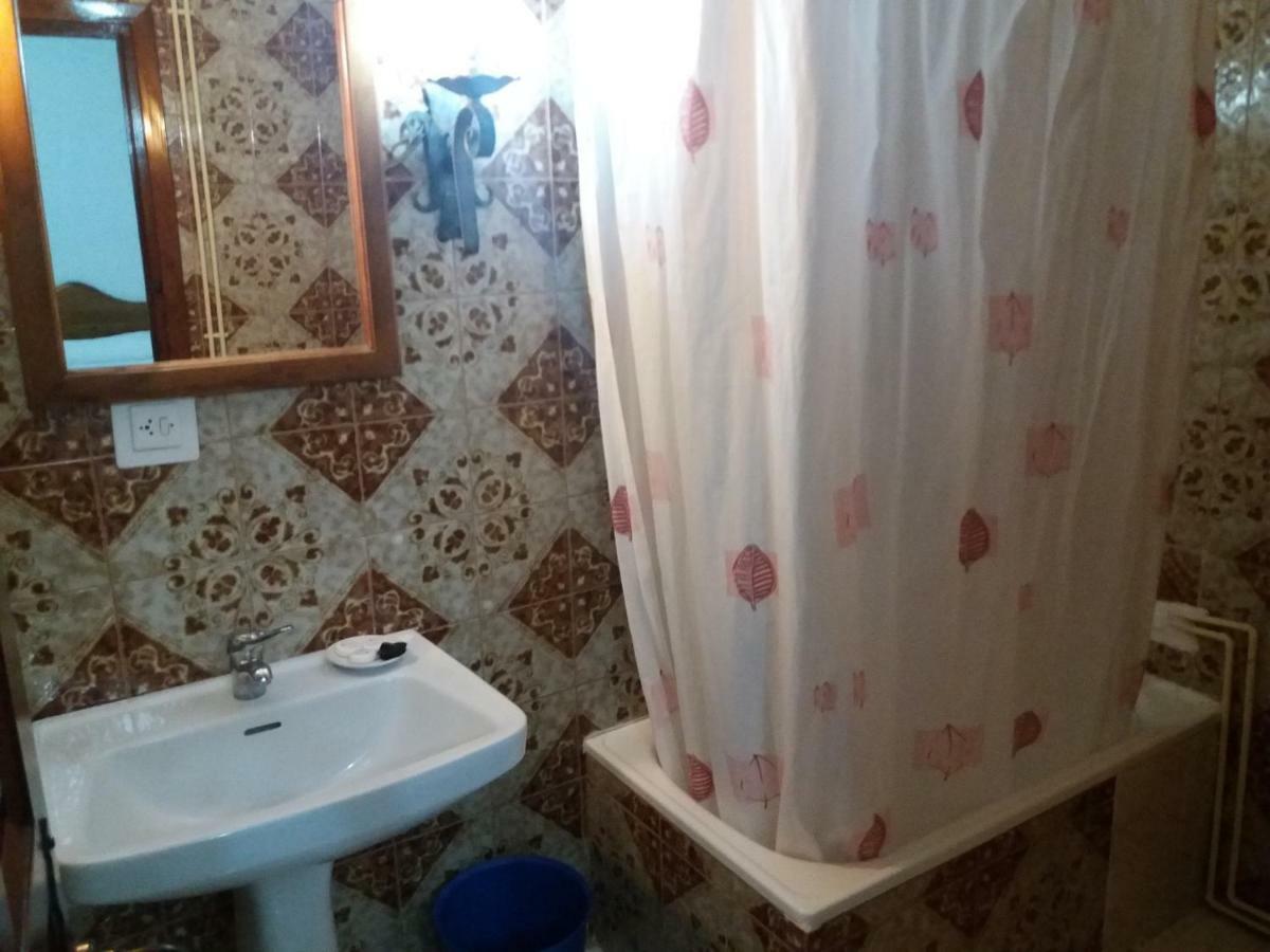 Hostal Gran Capitan Bargas المظهر الخارجي الصورة