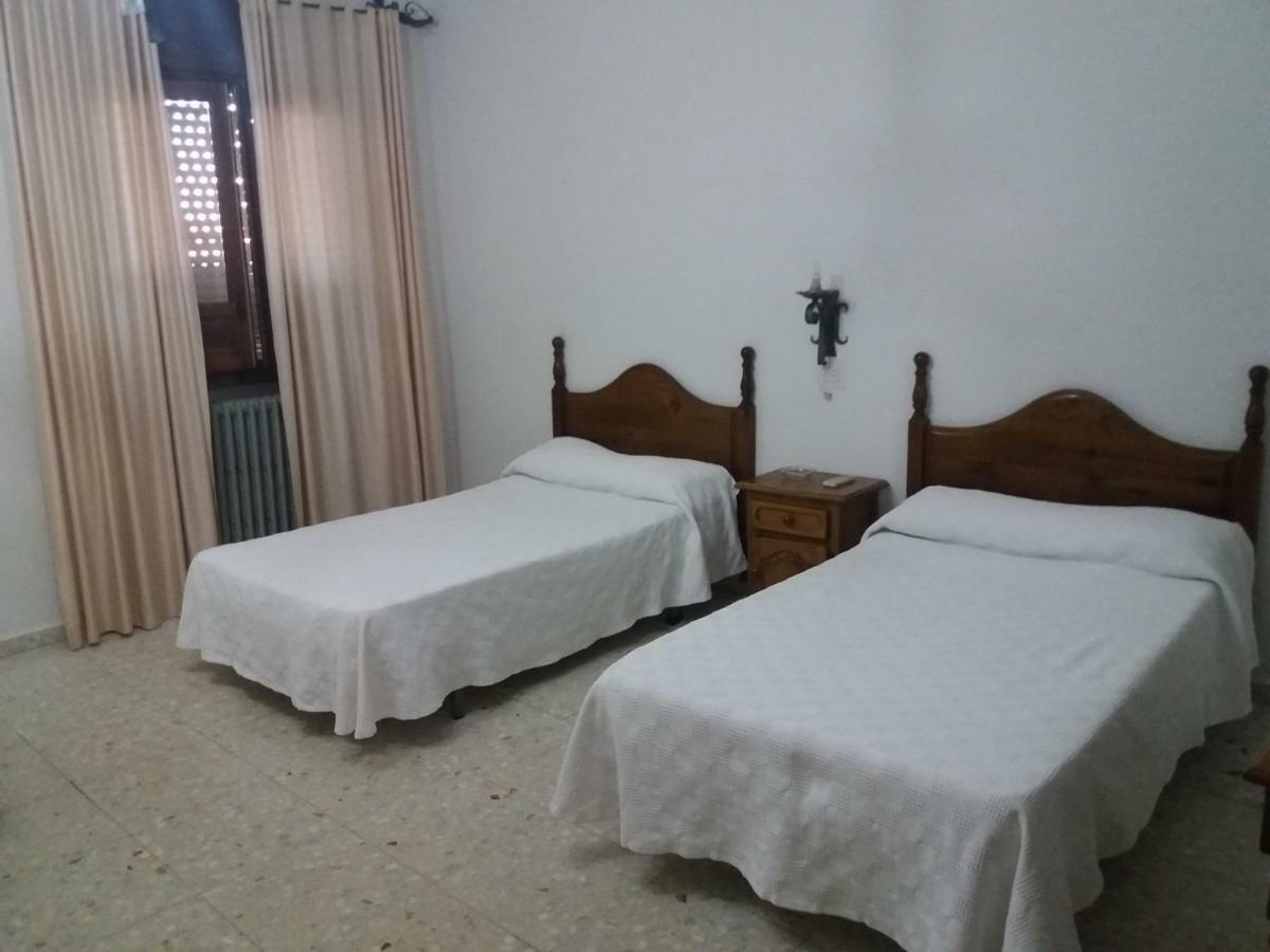 Hostal Gran Capitan Bargas المظهر الخارجي الصورة